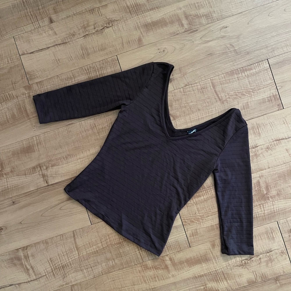 Ballet Stretch V-Neck 3/4 Sleeve Top